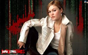 Julia Stiles